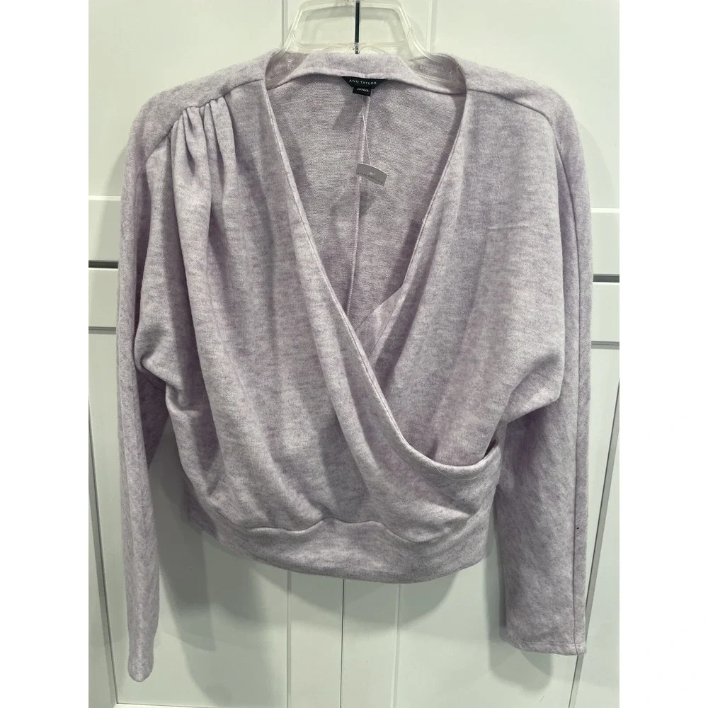 NWT Ann‎ Taylor Womens Sz M Wrap Sweater Cropped V-Neck Lilac SI47